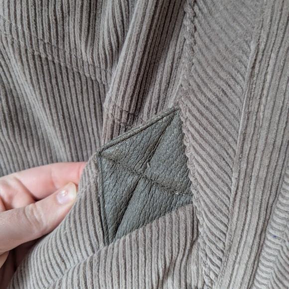 Vintage Women's Taupe Corduroy Puffer Jacket With  Leather & Knit Detailing - Picture 4 of 16